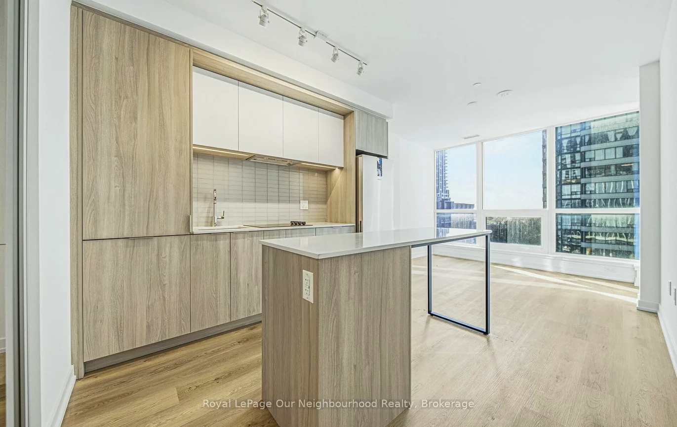 395, Square One, City Centre, Mississauga