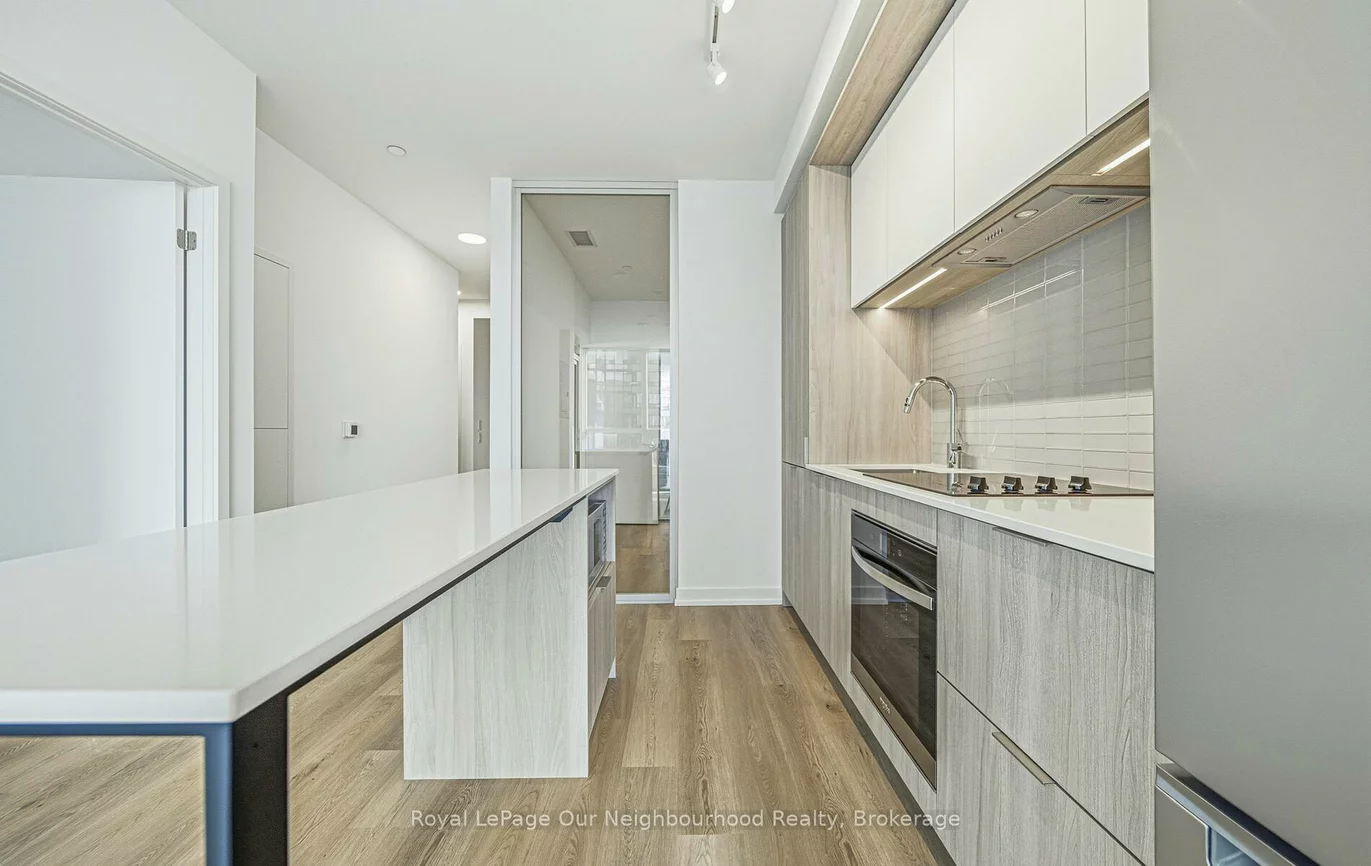 395, Square One, City Centre, Mississauga