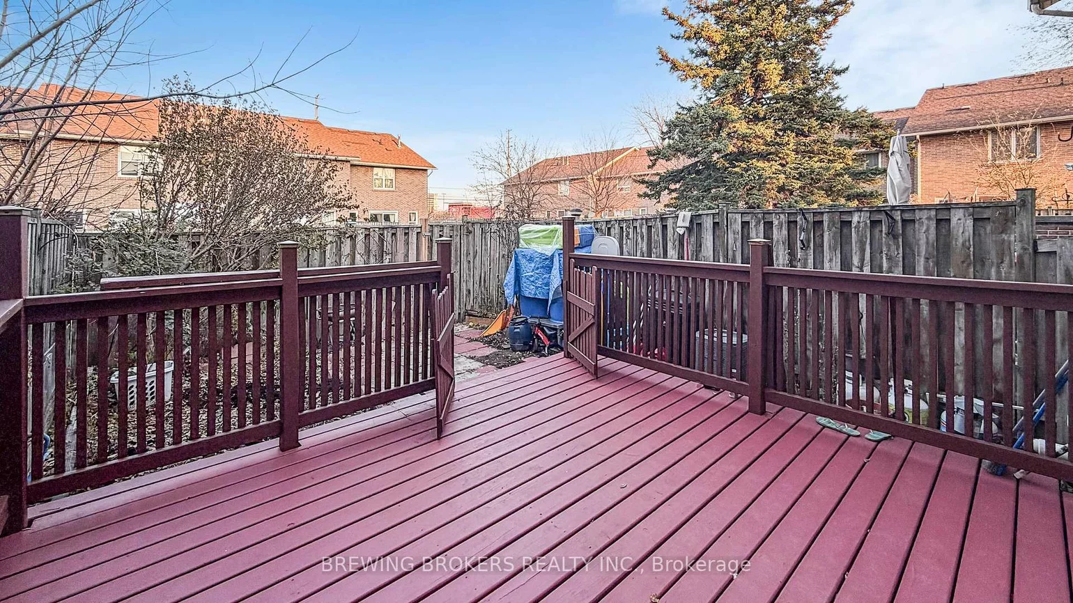 7255, Dooley, Malton, Mississauga