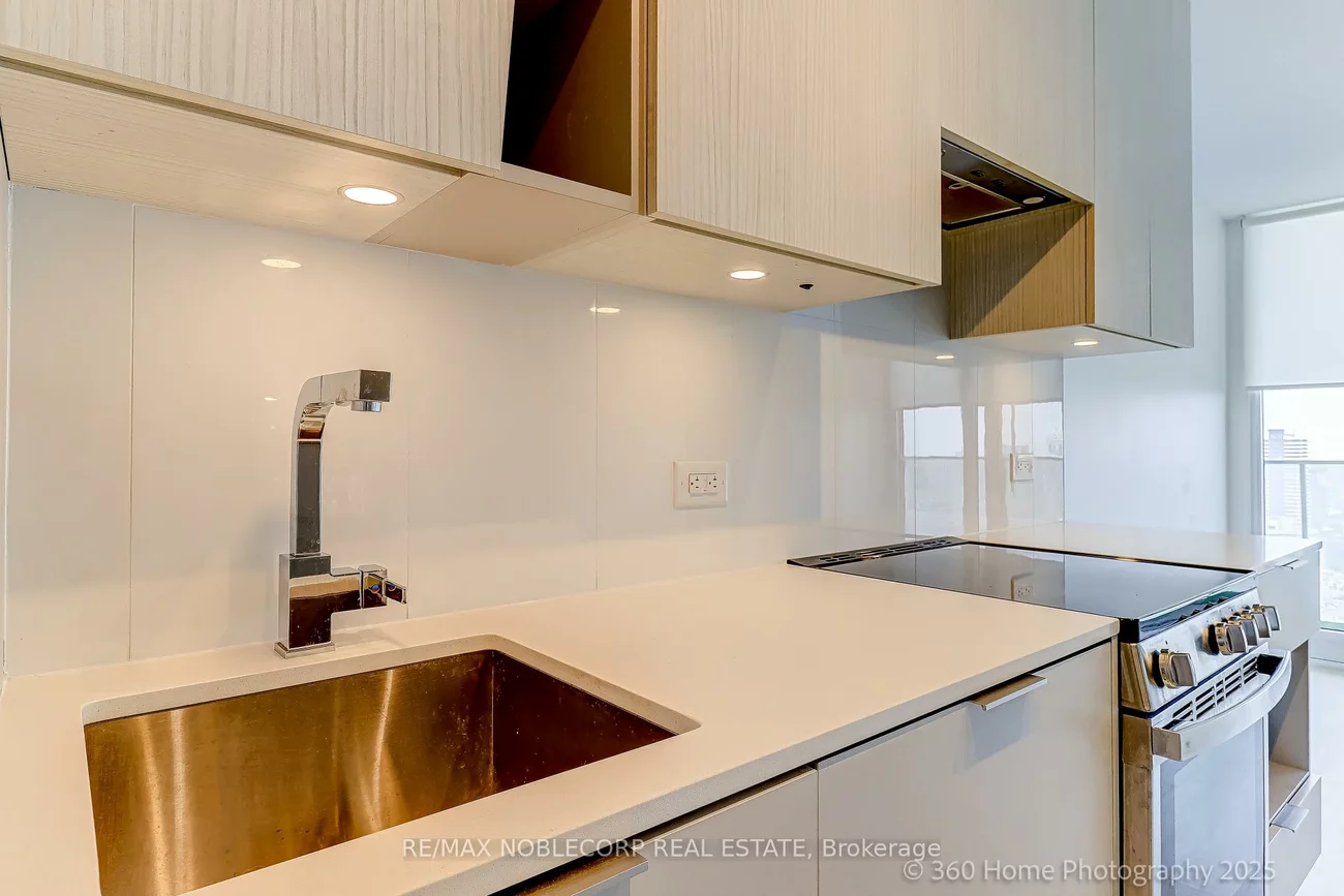 3900, Confederation, City Centre, Mississauga