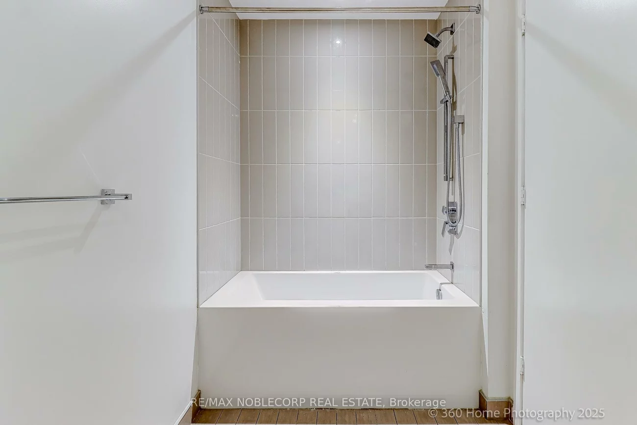 3900, Confederation, City Centre, Mississauga