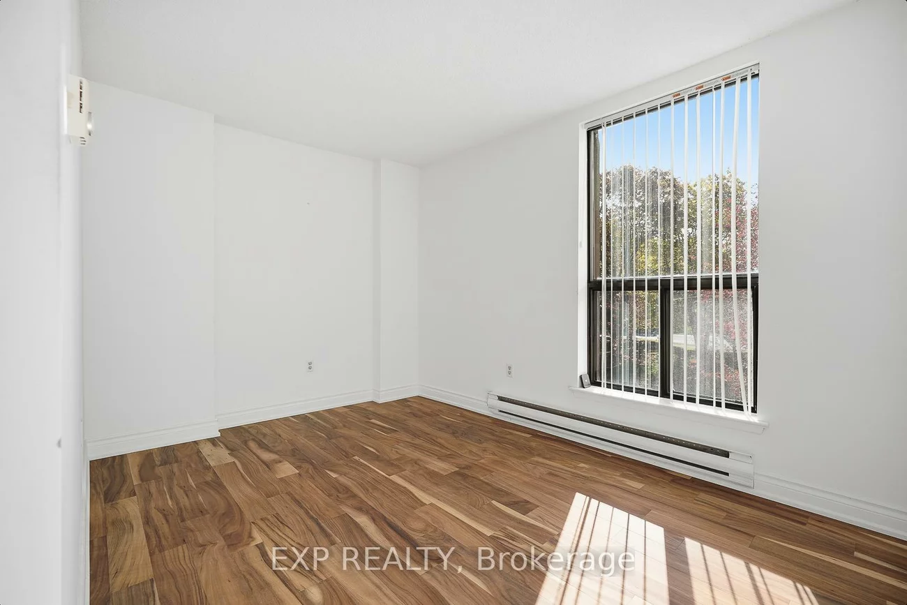 965, Inverhouse, Clarkson, Mississauga