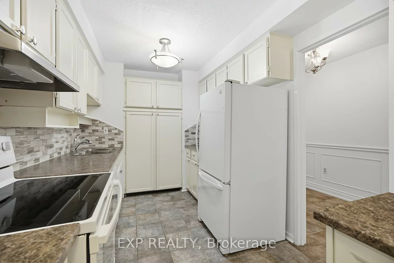 965, Inverhouse, Clarkson, Mississauga