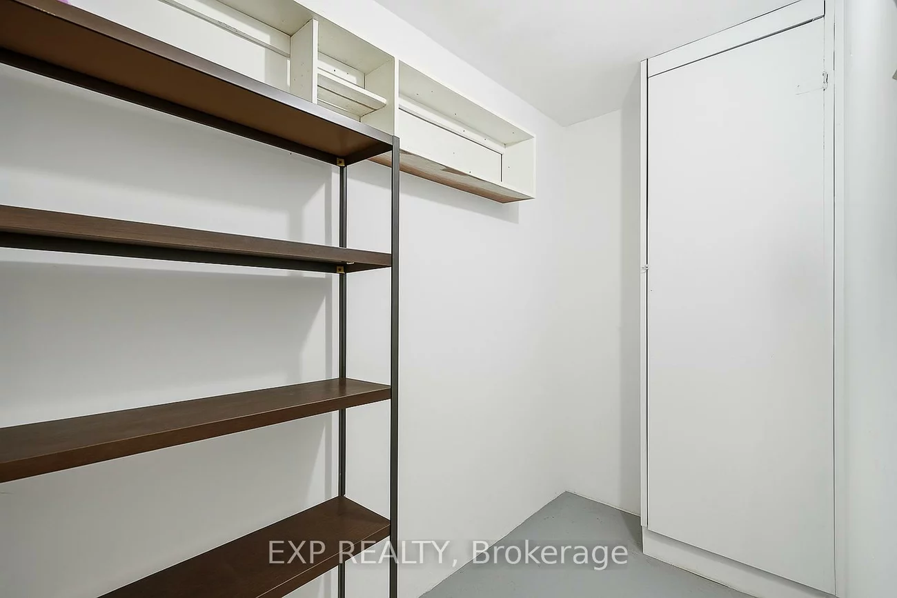 965, Inverhouse, Clarkson, Mississauga