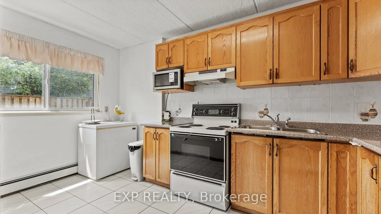 180, Mississauga Valley, Mississauga Valleys, Mississauga