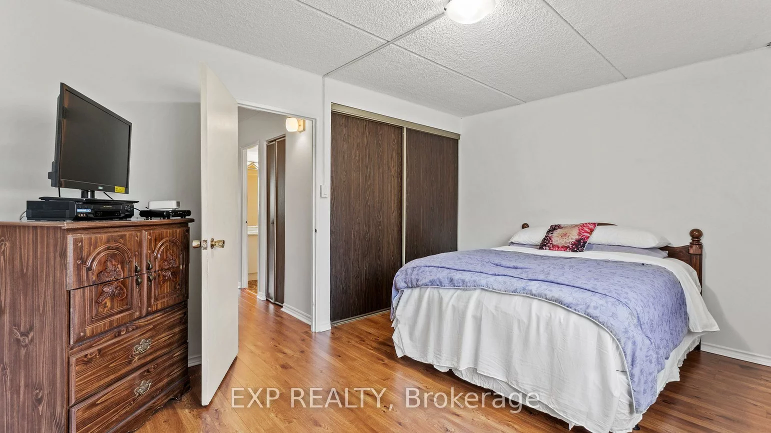 180, Mississauga Valley, Mississauga Valleys, Mississauga