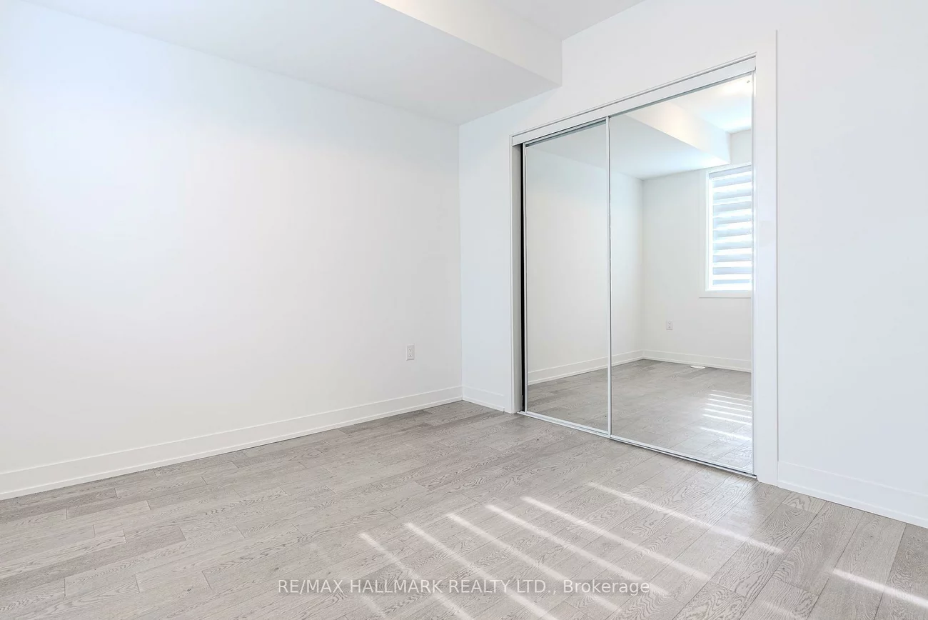 1085, Douglas Mccurdy, Lakeview, Mississauga