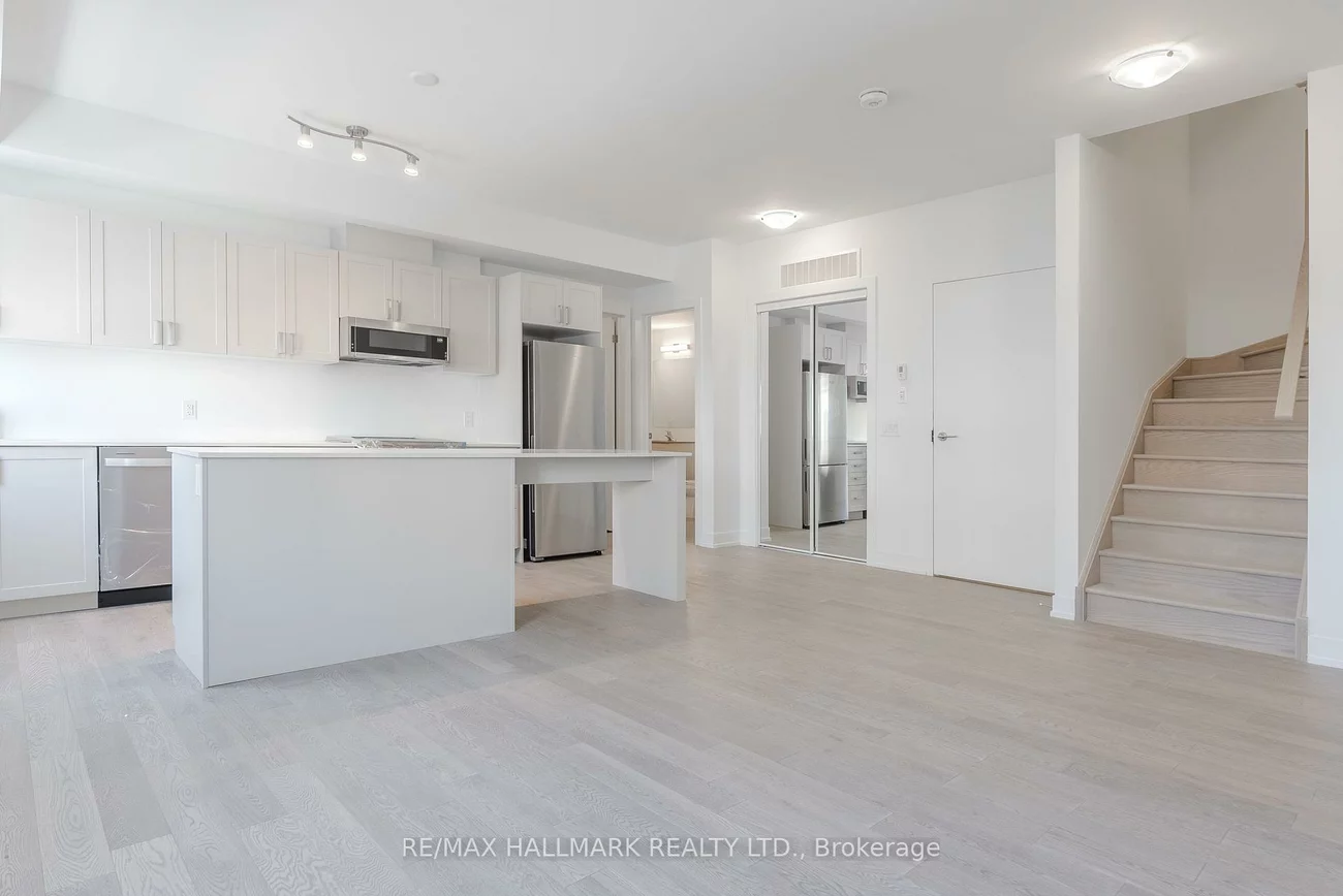 1085, Douglas Mccurdy, Lakeview, Mississauga