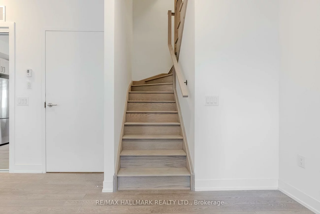 1085, Douglas Mccurdy, Lakeview, Mississauga