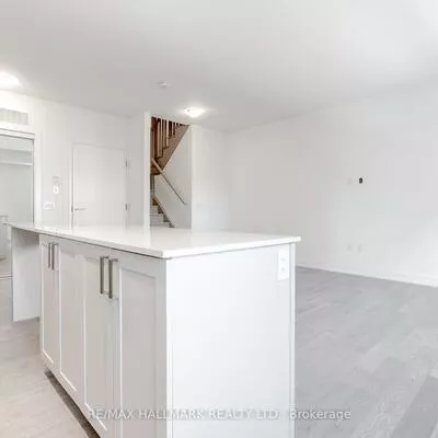 1085, Douglas Mccurdy, Lakeview, Mississauga