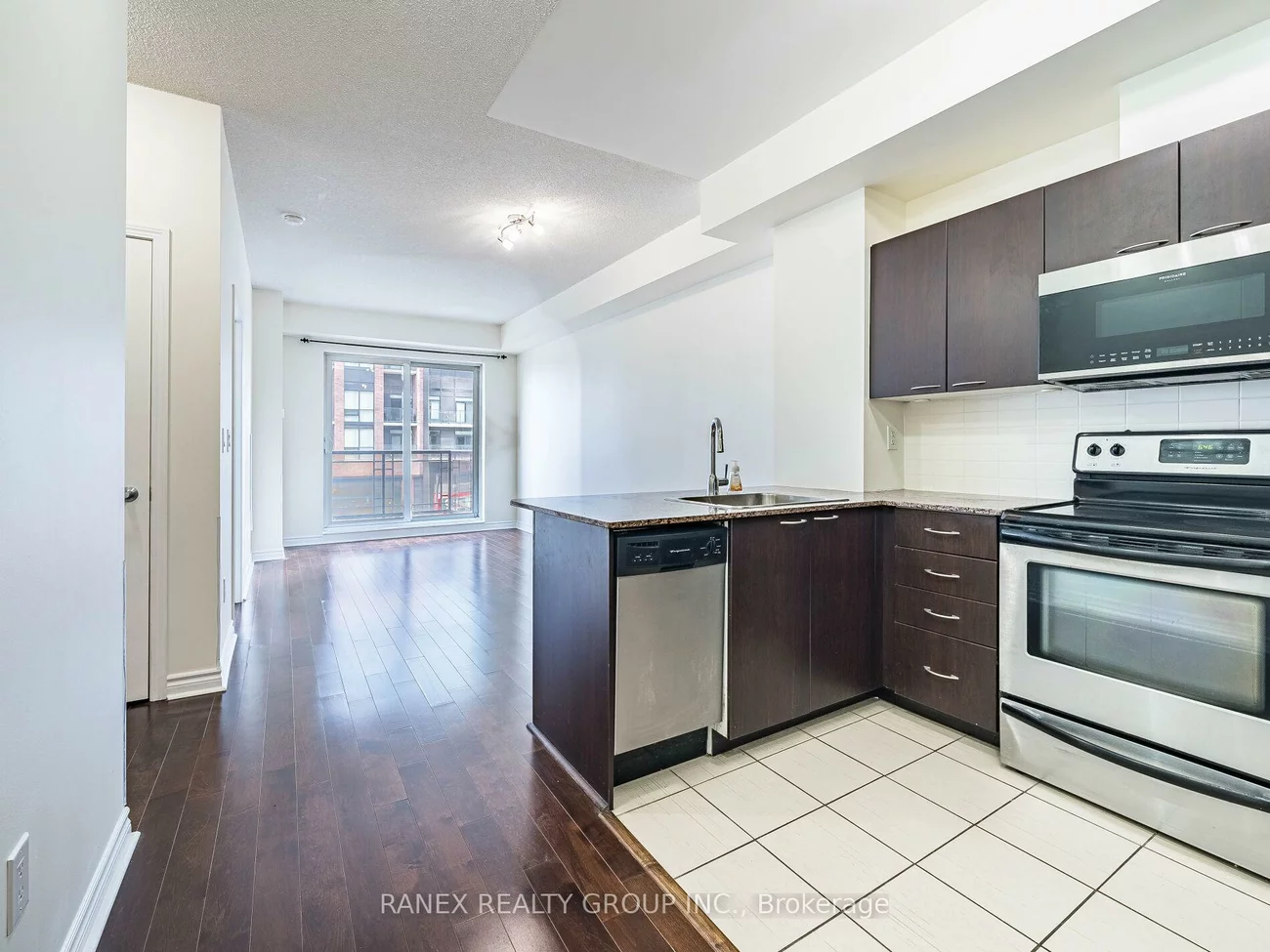 385, Prince Of Wales, City Centre, Mississauga