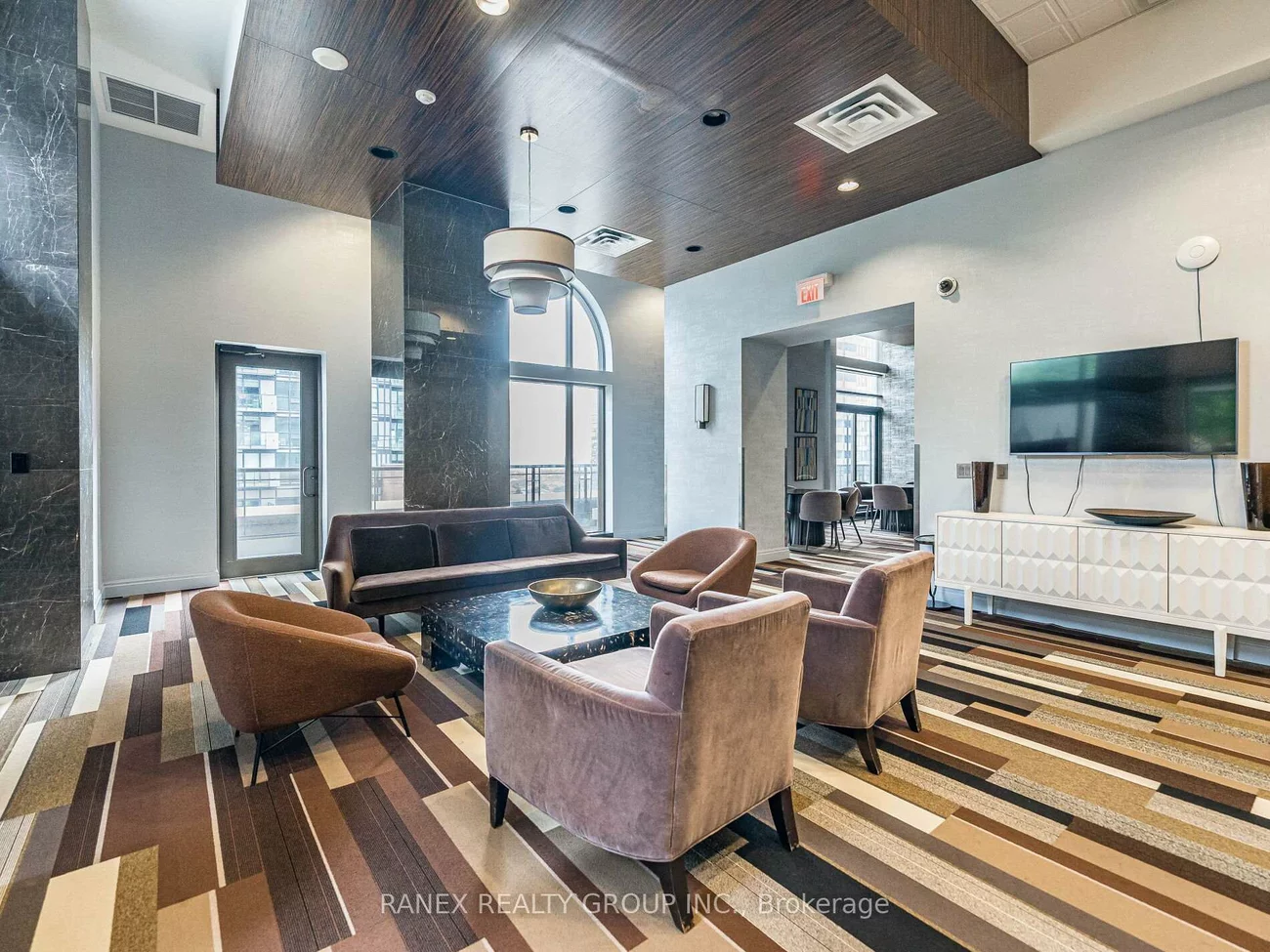 385, Prince Of Wales, City Centre, Mississauga