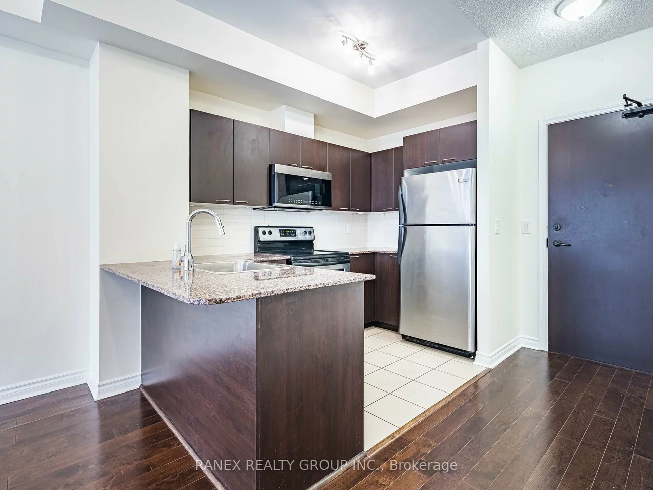 385, Prince Of Wales, City Centre, Mississauga