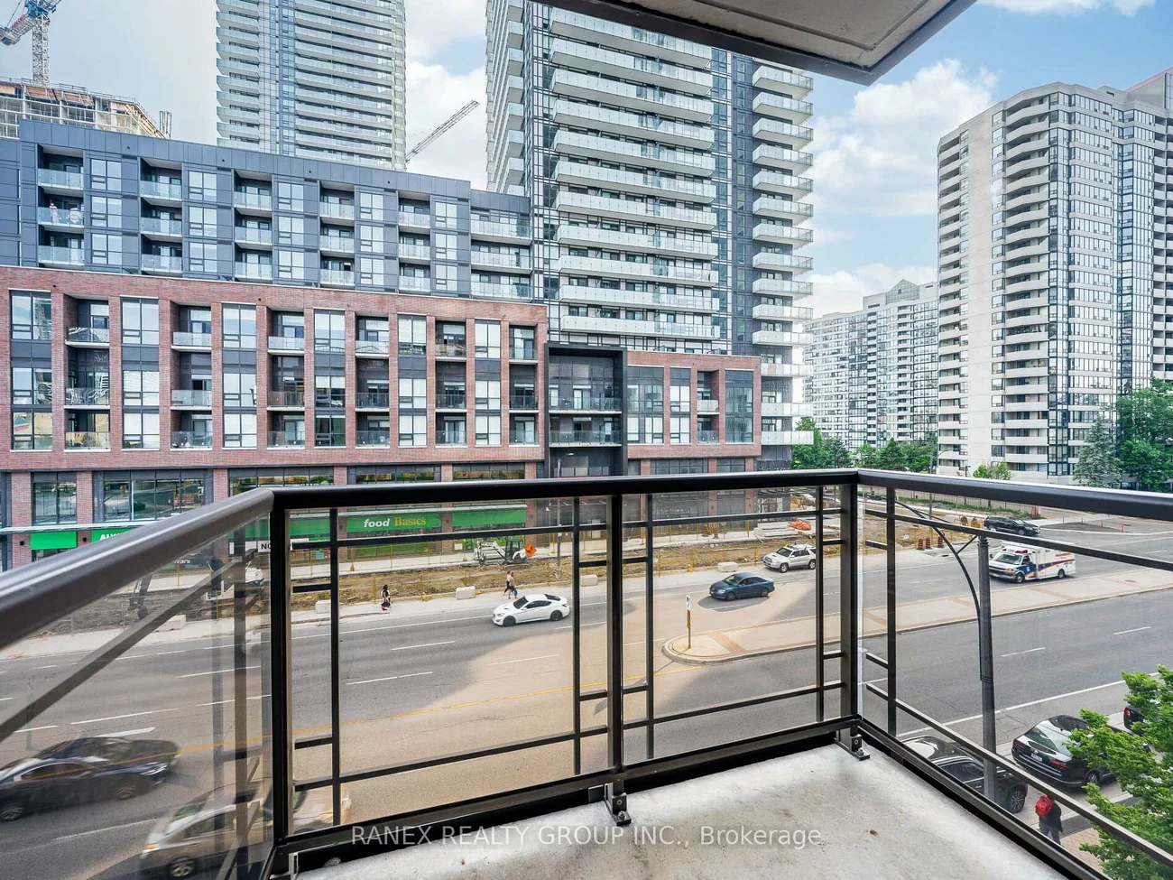 385, Prince Of Wales, City Centre, Mississauga