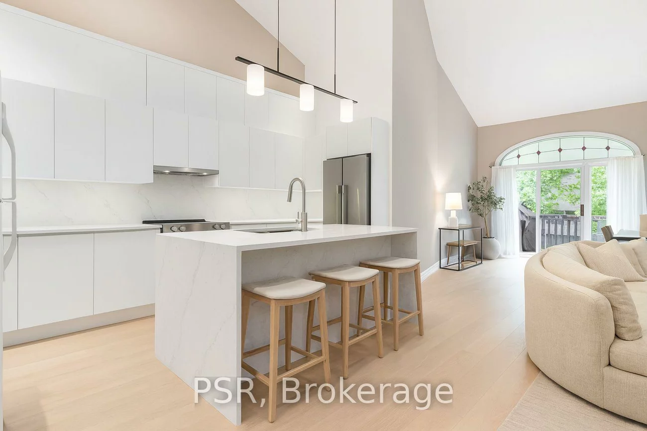 1010, Cristina, Clarkson, Mississauga