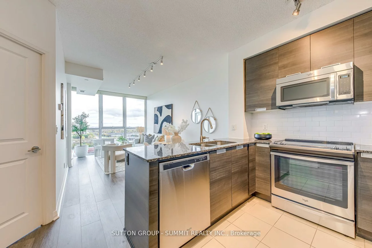 55, Eglinton, Hurontario, Mississauga