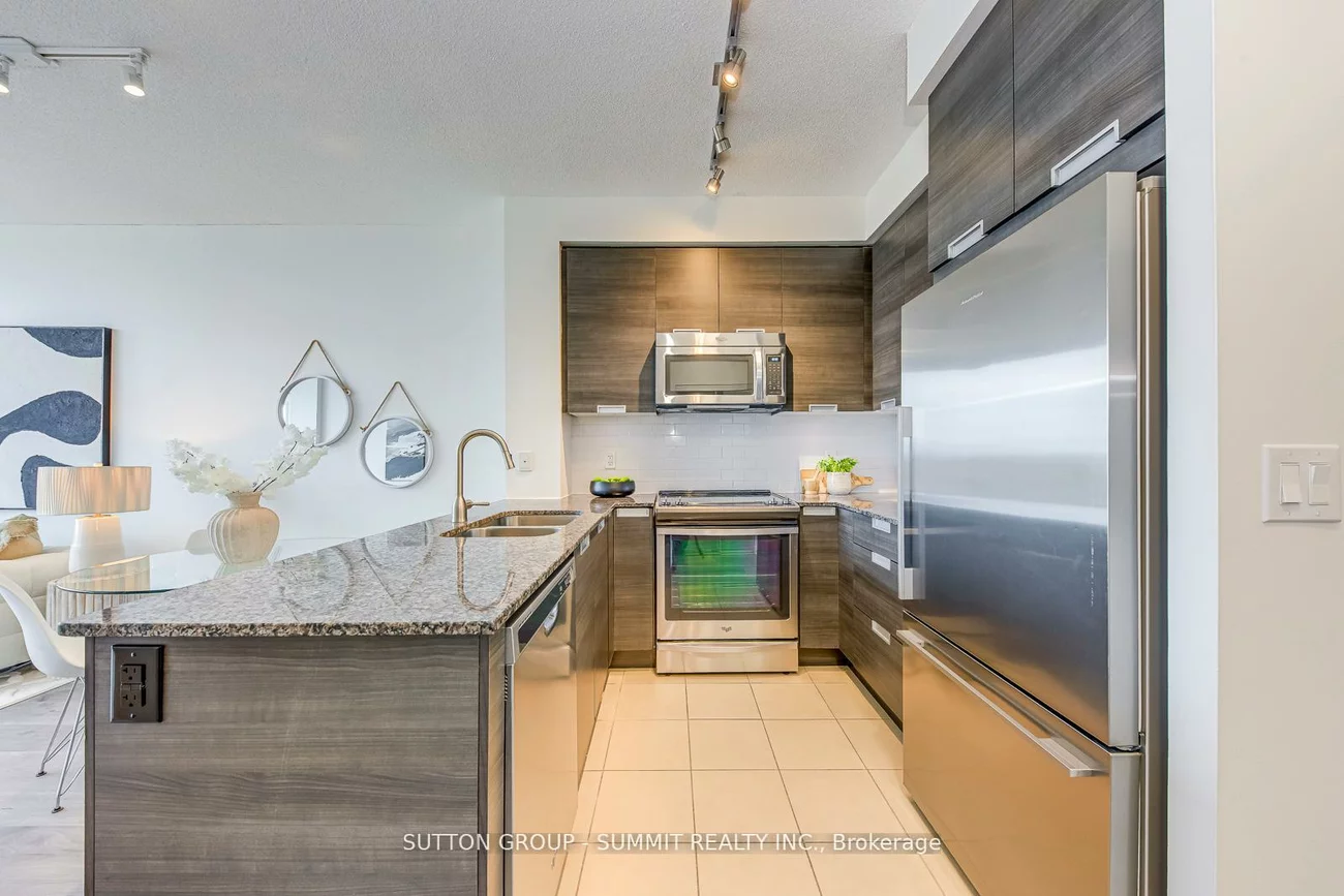 55, Eglinton, Hurontario, Mississauga