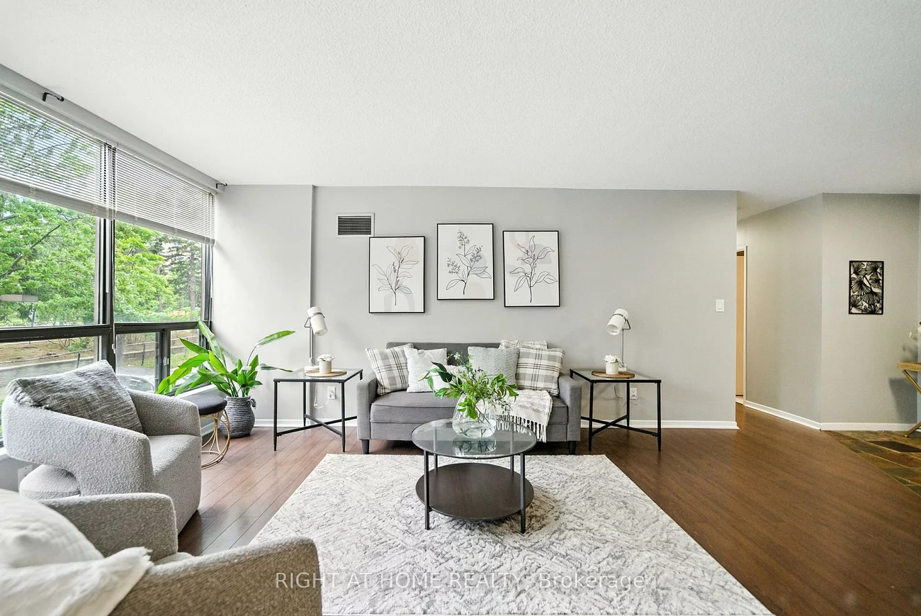 200, Robert Speck, Rathwood, Mississauga