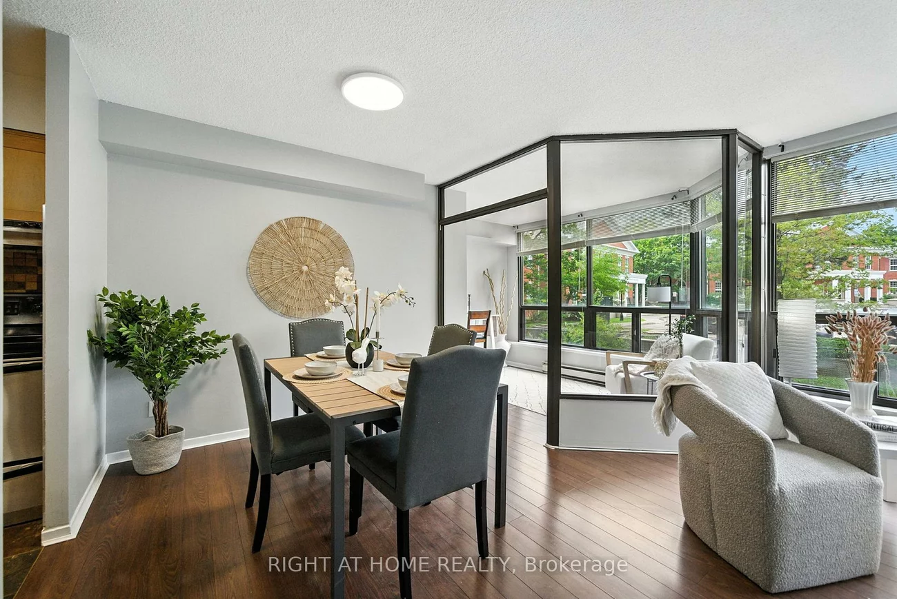 200, Robert Speck, Rathwood, Mississauga