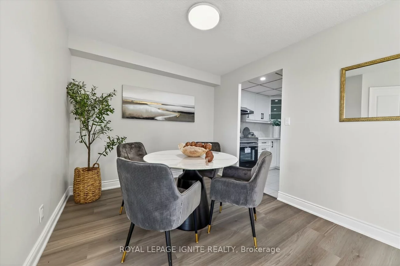 155, Hillcrest, Cooksville, Mississauga