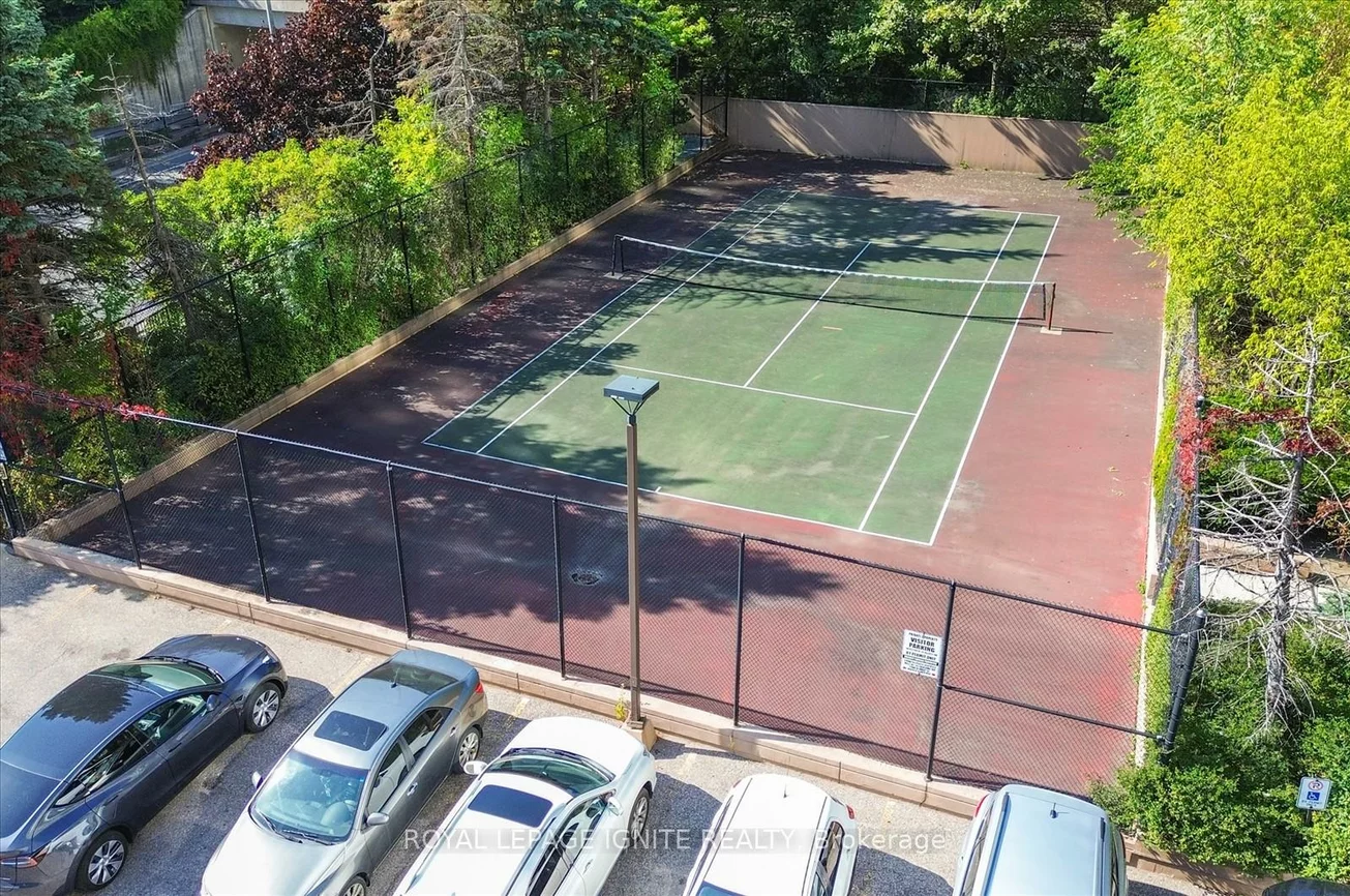 155, Hillcrest, Cooksville, Mississauga