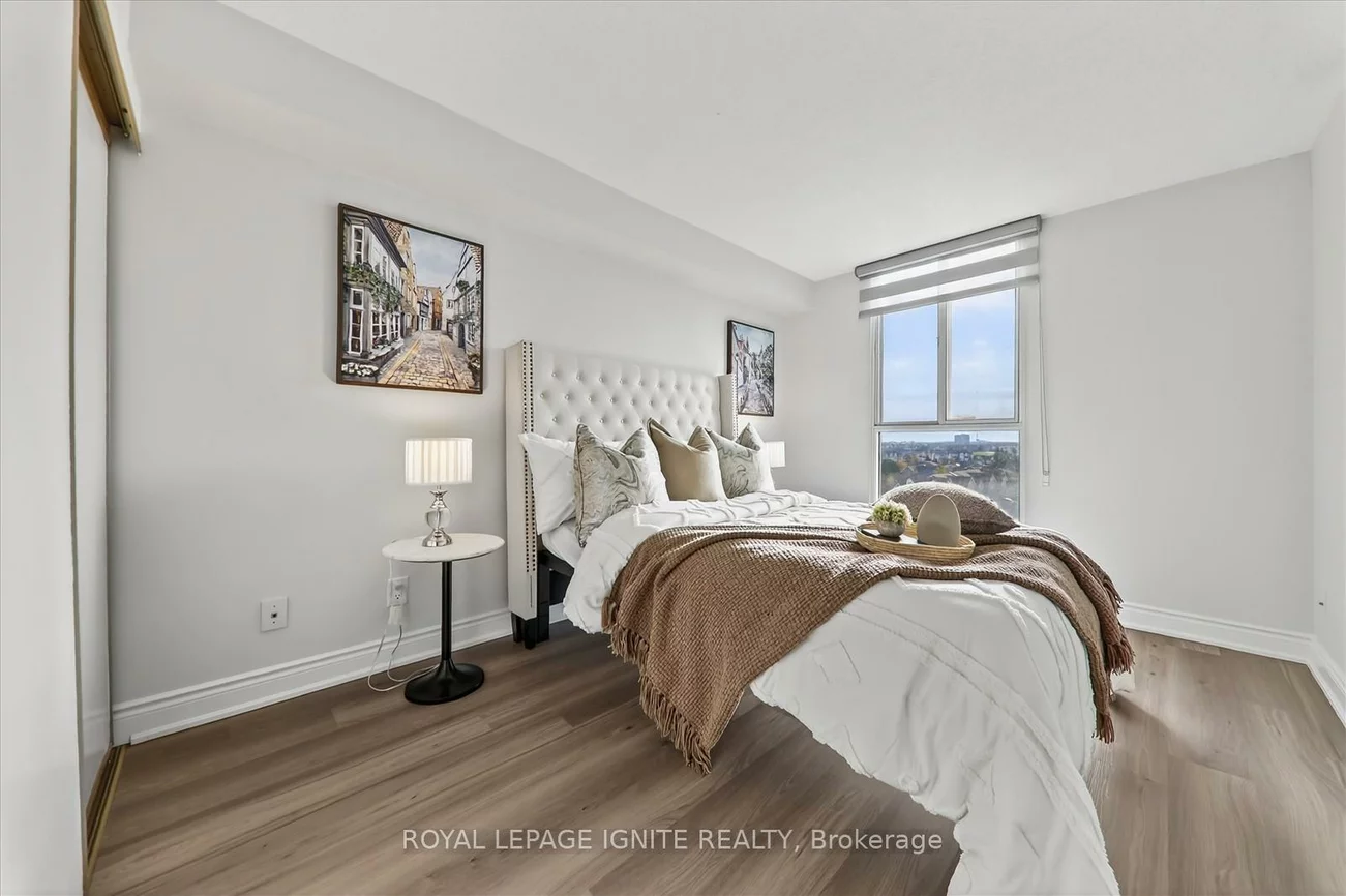 155, Hillcrest, Cooksville, Mississauga