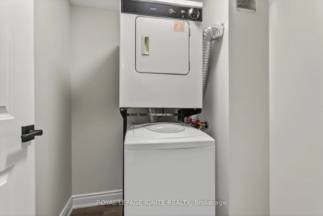 155, Hillcrest, Cooksville, Mississauga