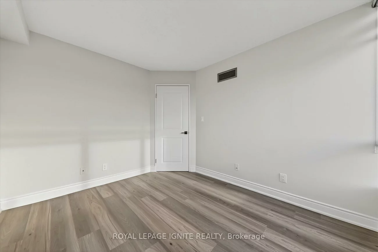 155, Hillcrest, Cooksville, Mississauga