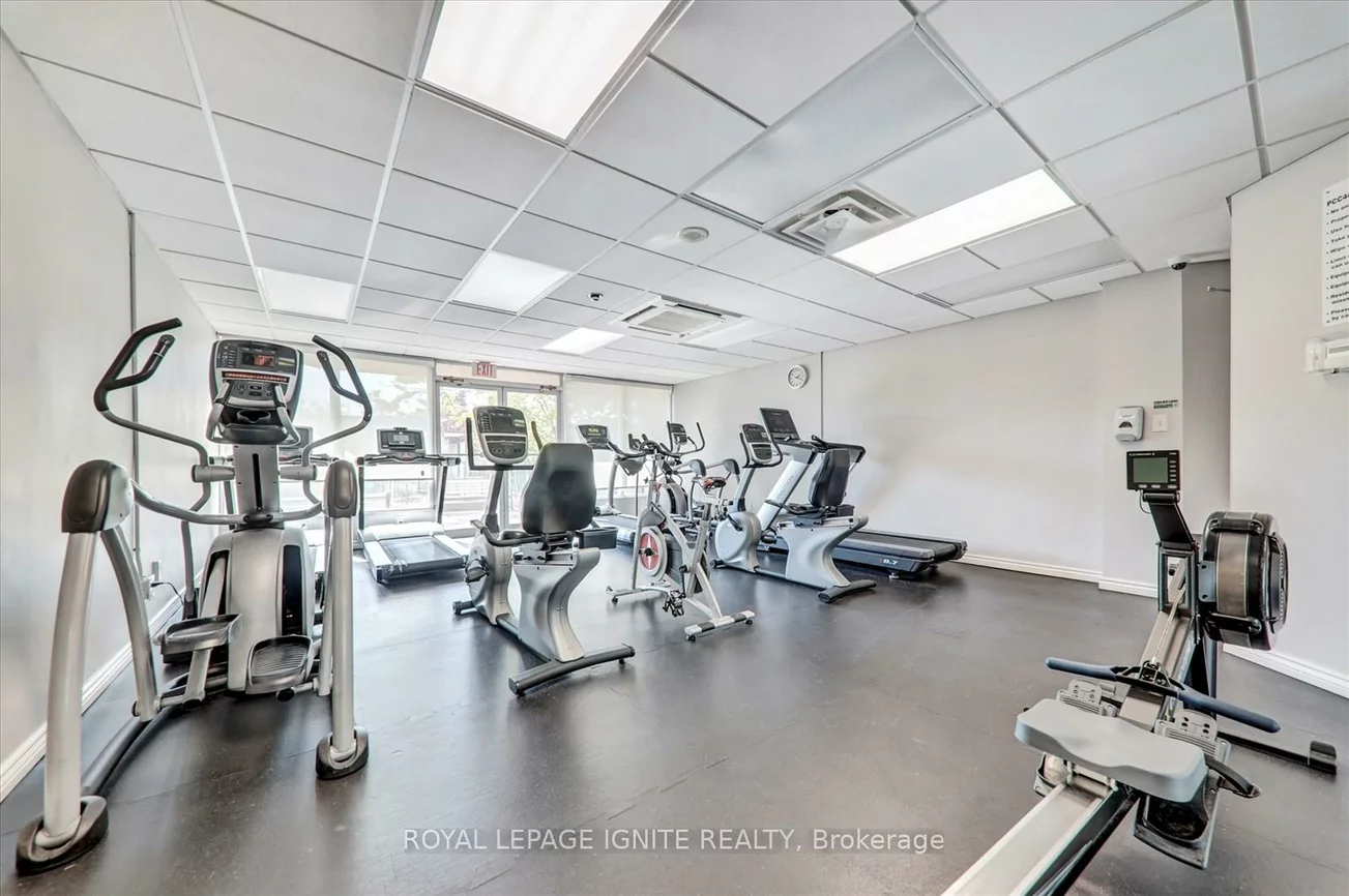 155, Hillcrest, Cooksville, Mississauga