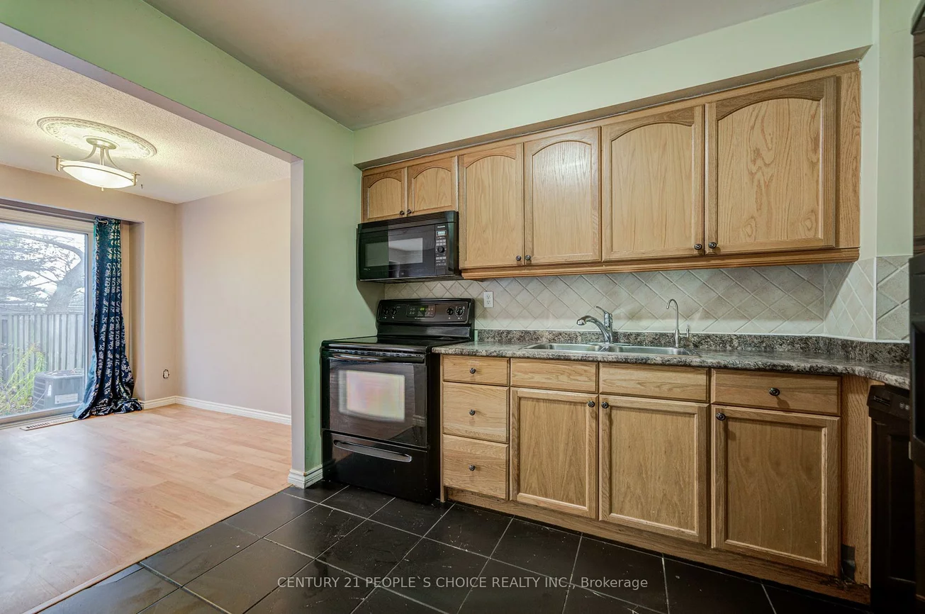 3025, Cedarglen, Erindale, Mississauga