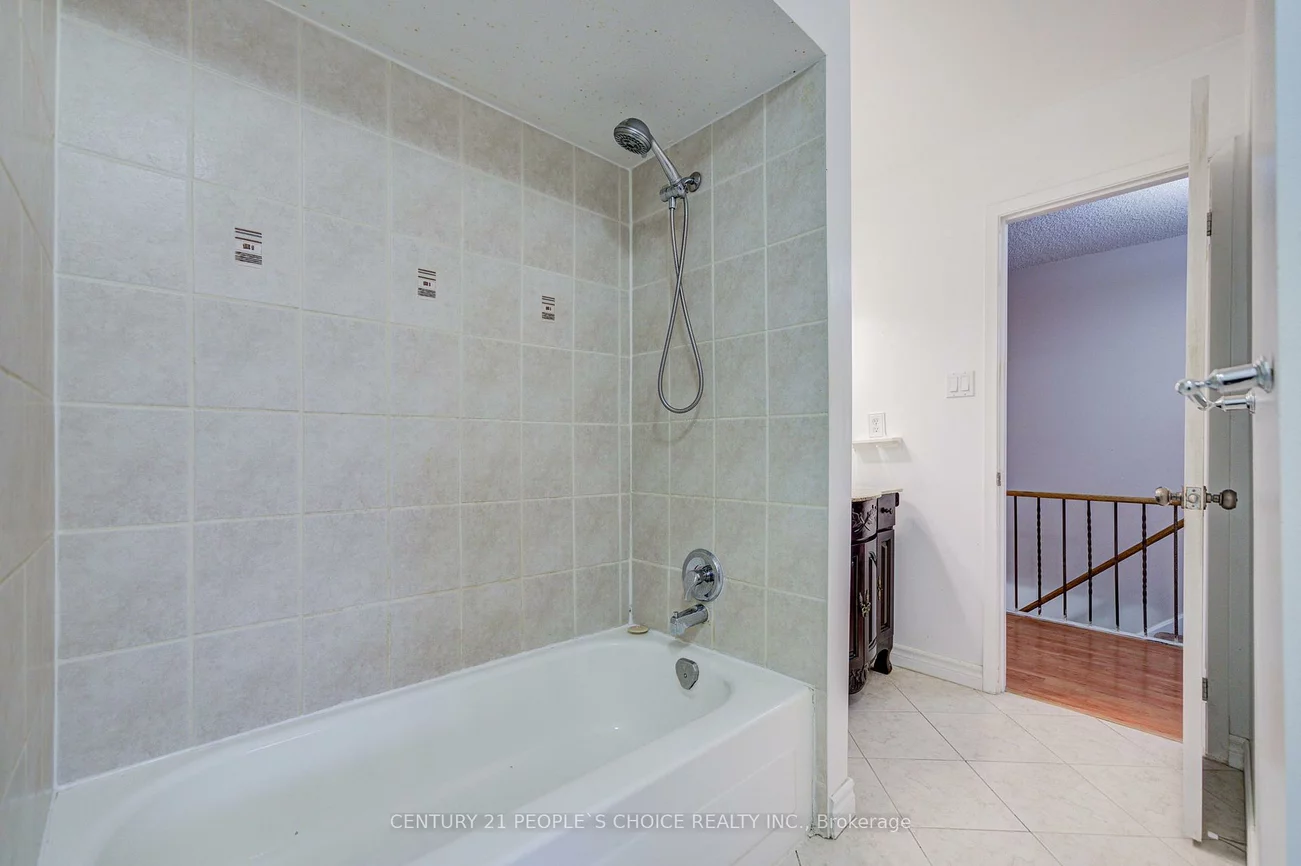 3025, Cedarglen, Erindale, Mississauga