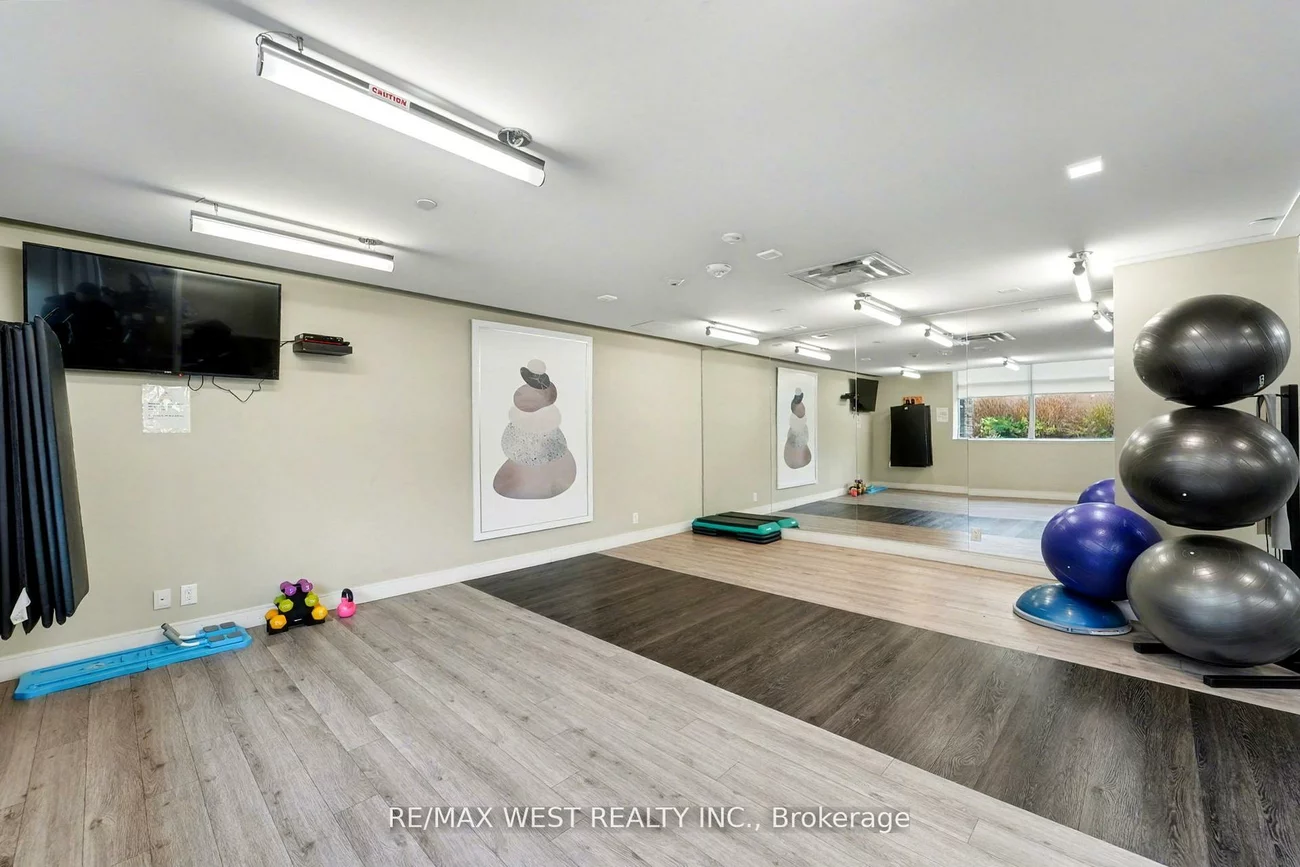 1575, Lakeshore, Clarkson, Mississauga