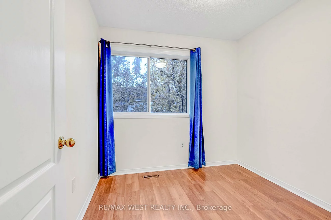 5530, Glen Erin, Central Erin Mills, Mississauga