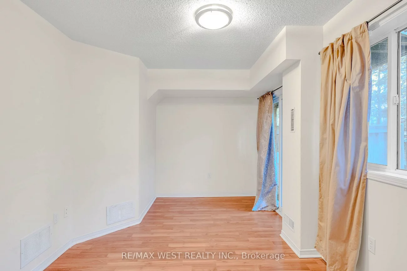 5530, Glen Erin, Central Erin Mills, Mississauga