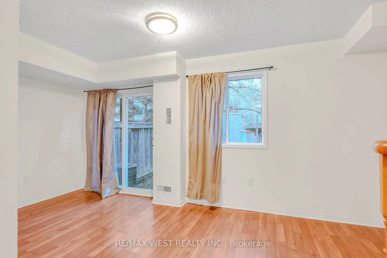 5530, Glen Erin, Central Erin Mills, Mississauga