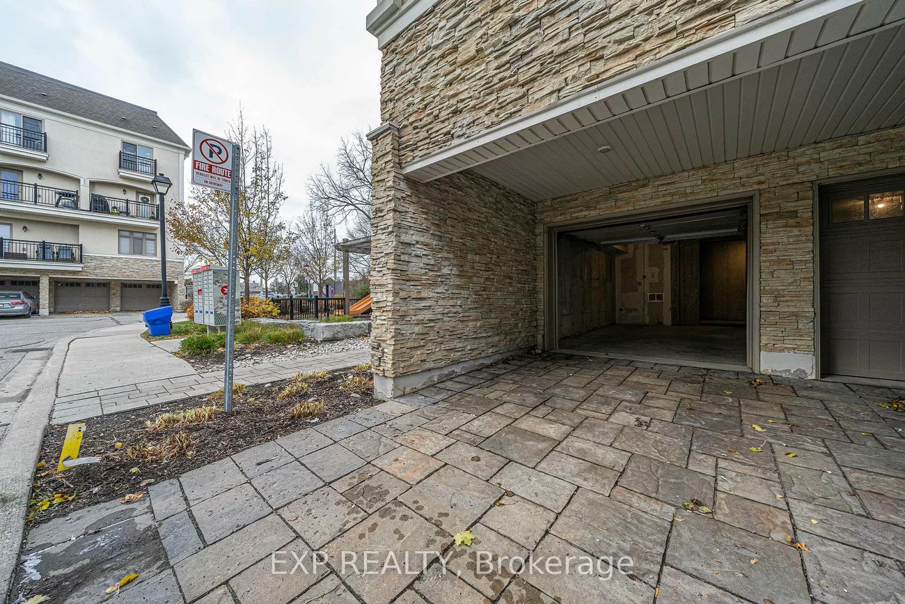 3077, Cawthra Road, Applewood, Mississauga
