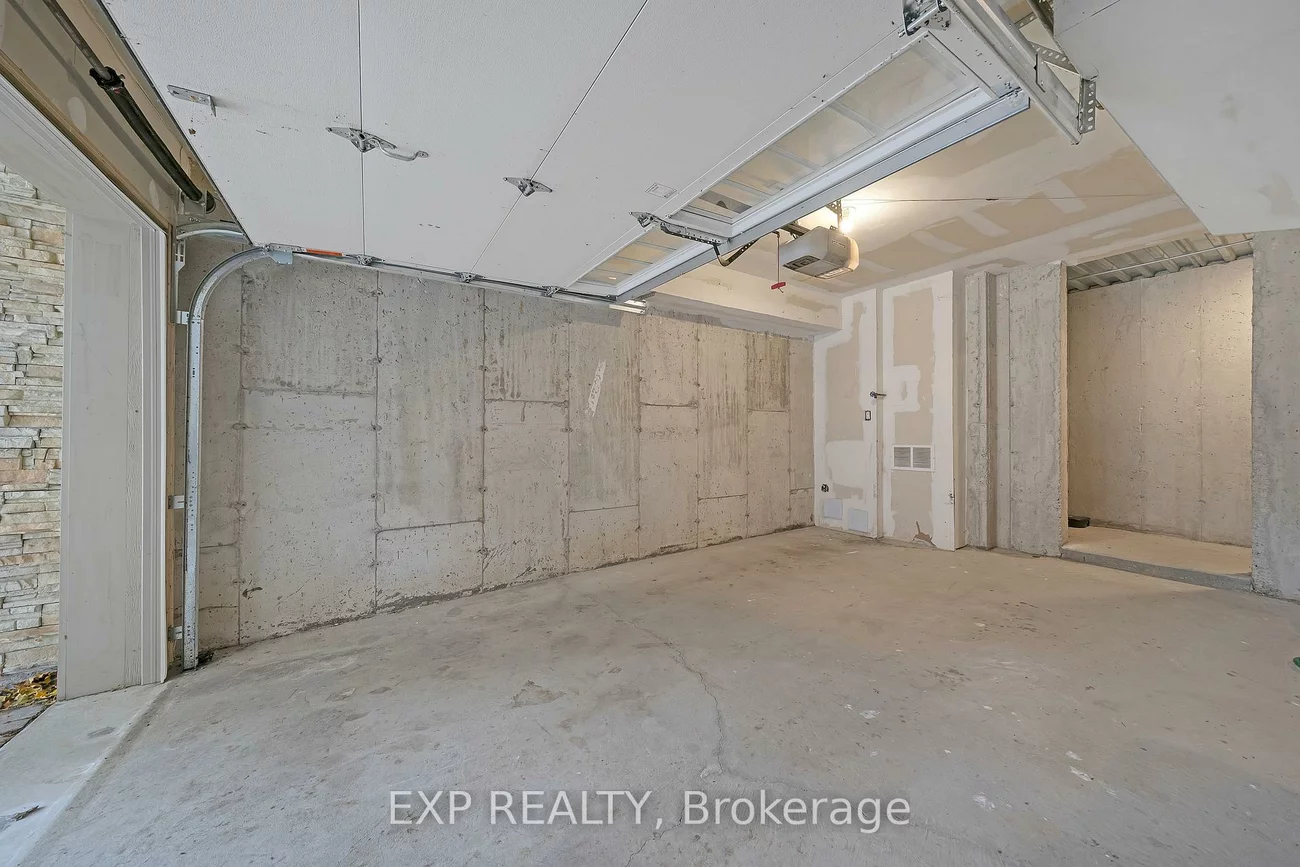 3077, Cawthra Road, Applewood, Mississauga