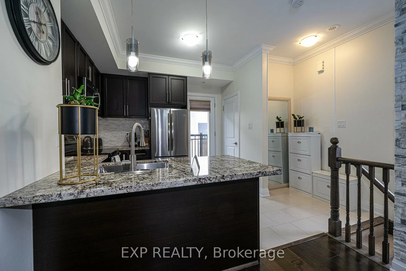 3077, Cawthra Road, Applewood, Mississauga