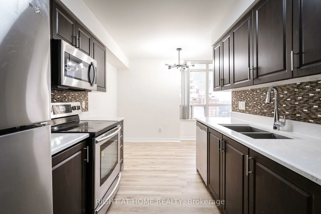 3880, Duke Of York, City Centre, Mississauga