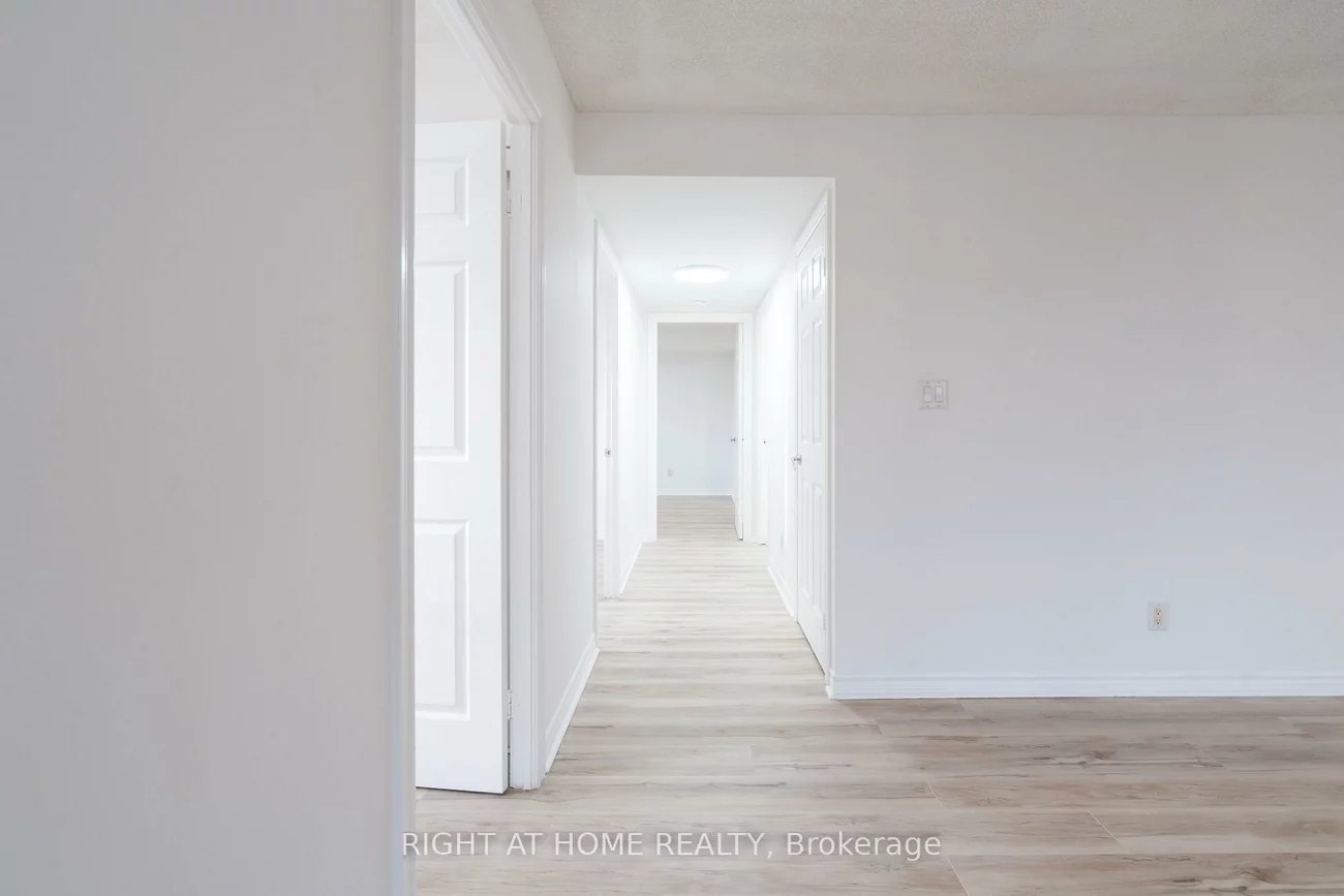 3880, Duke Of York, City Centre, Mississauga