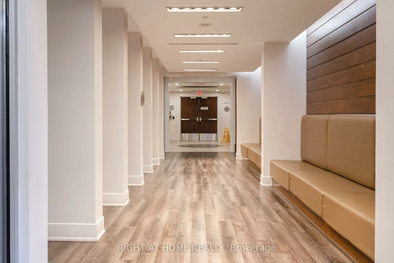 3880, Duke Of York, City Centre, Mississauga