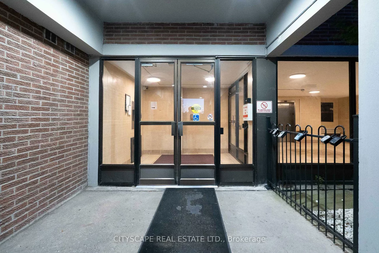 2121, Roche, Sheridan, Mississauga