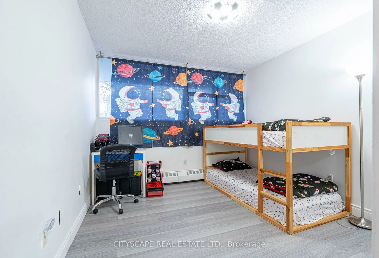 2121, Roche, Sheridan, Mississauga