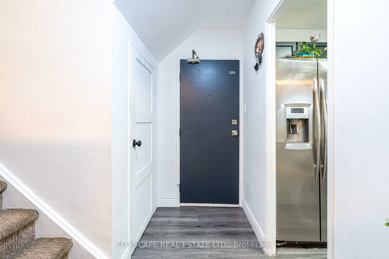 2121, Roche, Sheridan, Mississauga