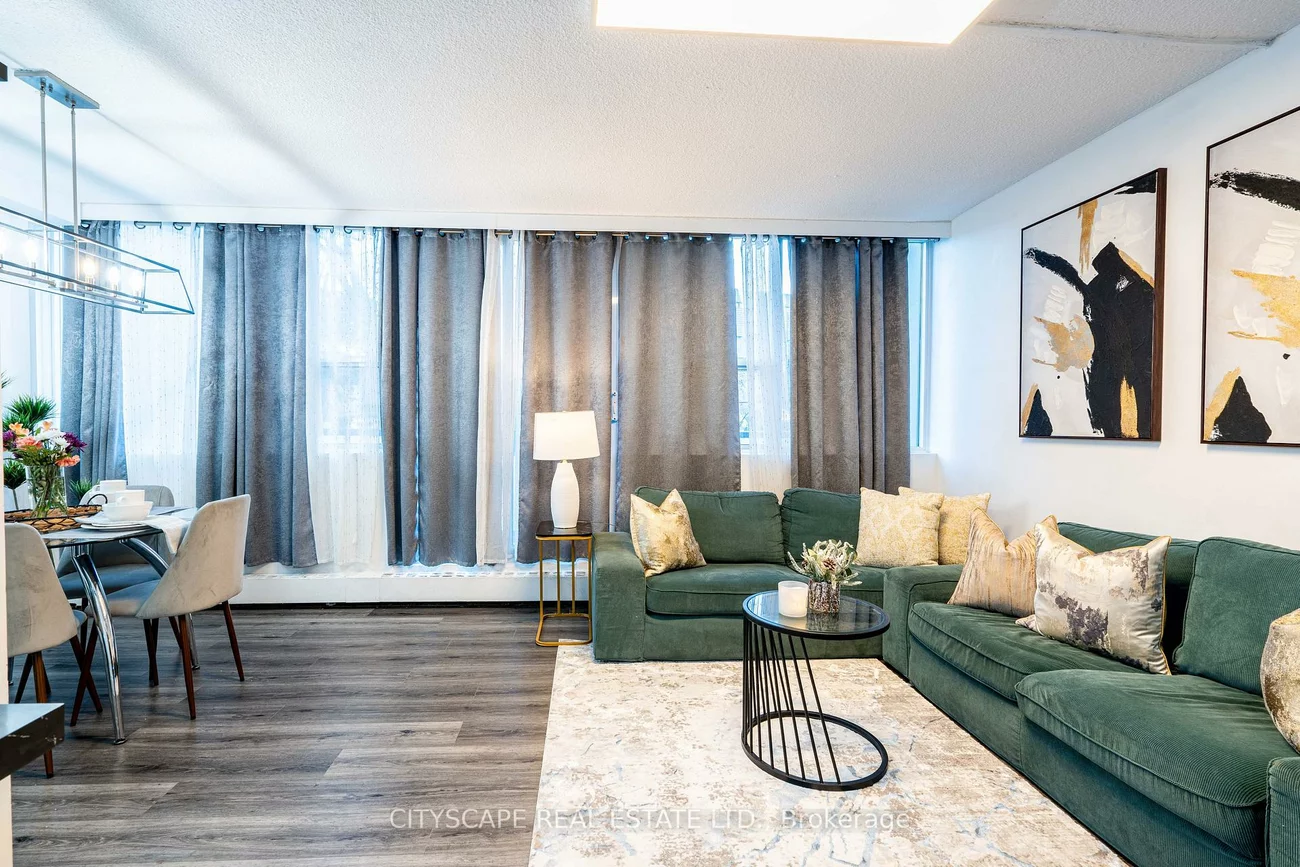 2121, Roche, Sheridan, Mississauga