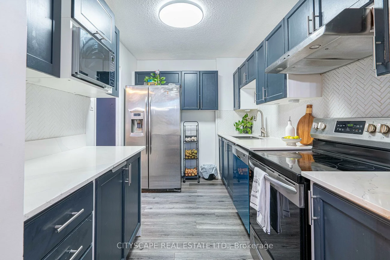 2121, Roche, Sheridan, Mississauga