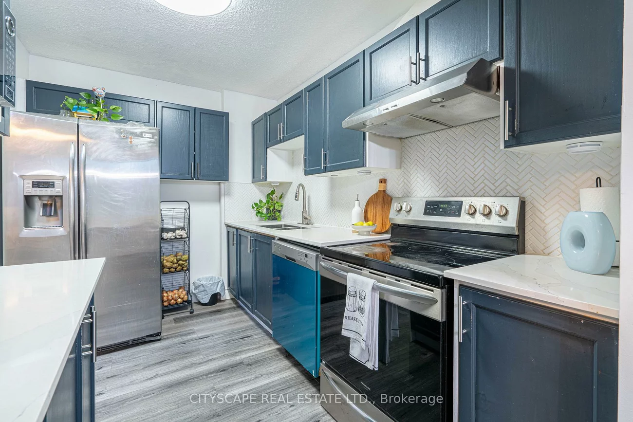 2121, Roche, Sheridan, Mississauga