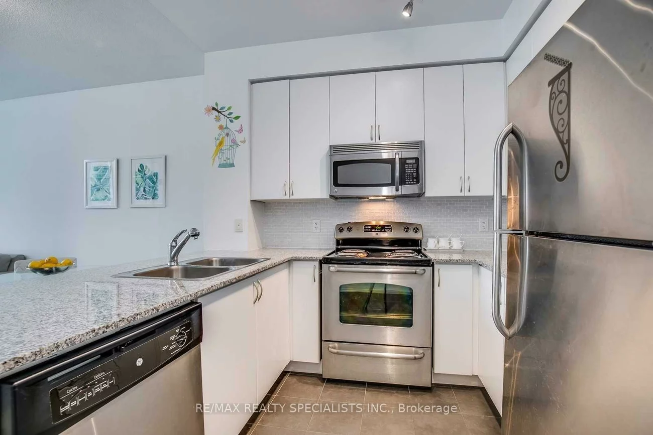 225, Webb, City Centre, Mississauga