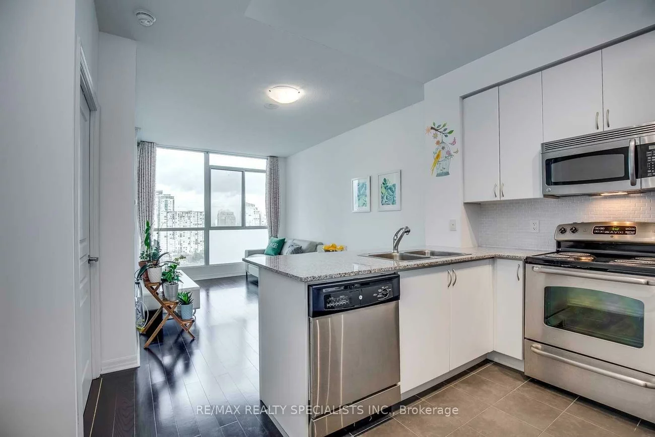 225, Webb, City Centre, Mississauga