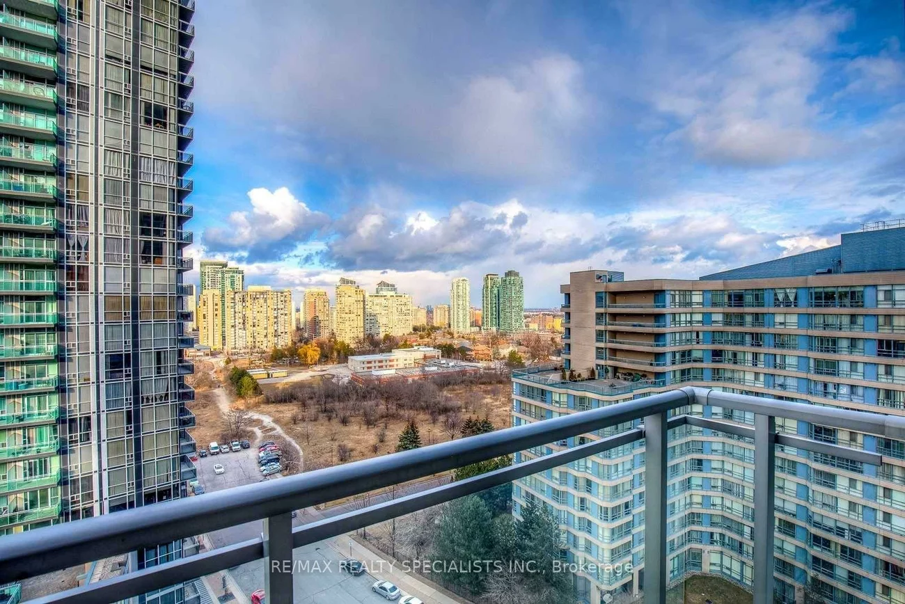 225, Webb, City Centre, Mississauga